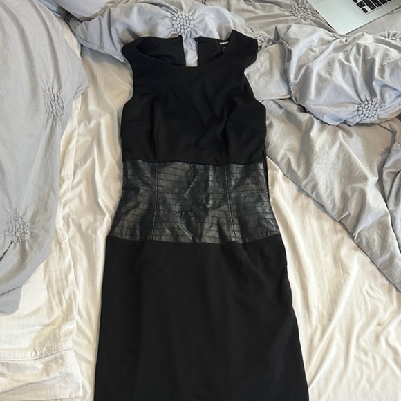 RUDSAK Dresses & Skirts - Rudask Sleeveless Dress